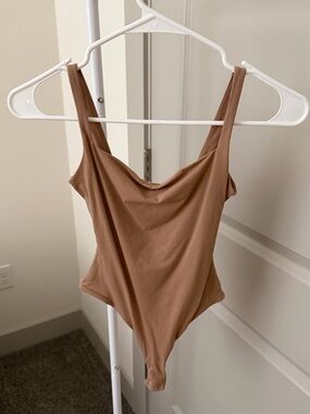 SKIMS Fits Everybody Square Neck Bodysuit